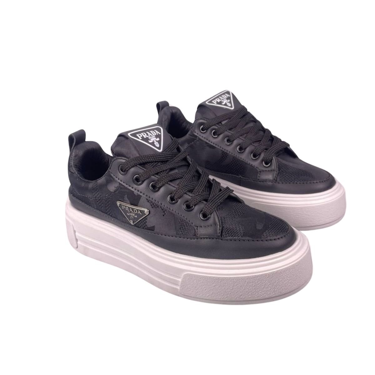 Comprar Prada Zapatillas Mujer Las Mejores Ofertas en Onlineshoppingcenterg. Si buscas comprar Prada zapatillas mujer, estás en el lugar correcto. En Onlineshoppingcenterg tenemos los modelos más exclusivos de Prada sneakers mujer, desde las clásicas Prada America’s Cup hasta las modernas Prada Cloudbust. Aquí encontrarás zapatillas Prada mujer al mejor precio, con envíos rápidos y garantía de autenticidad.  ¿Por qué Comprar Zapatillas Prada Mujer en Onlineshoppingcenterg? ✅ Calidad garantizada – Todos nuestros productos son 100% garantizados. ✅ Precios competitivos – Las mejores ofertas en zapatillas Prada mujer rebajas. ✅ Envío rápido – Recibe tu pedido en 24-48 horas (según disponibilidad).  Los Modelos Más Buscados de Prada Zapatillas Mujer 1. Prada America’s Cup Mujer Las zapatillas Prada mujer deportivas más icónicas. Ideales para looks casuales y elegantes. Disponibles en blancas, negras y edición limitada.  Palabras clave relacionadas:  Prada America’s Cup mujer  Zapatillas Prada mujer blancas  Zapatillas Prada mujer negras  2. Prada Cloudbust Mujer Un diseño futurista con suela de plataforma. Perfectas para quienes buscan Prada sneakers mujer elegantes.  Palabras clave relacionadas:  Prada Cloudbust mujer  Zapatillas Prada mujer talla grande  Prada sneakers mujer precio  3. Prada Linea Rossa Sneakers Estilo deportivo y sofisticado. Disponibles en blanco, negro y rojo.  Palabras clave relacionadas:  Zapatillas Prada mujer outlet  Prada tenis mujer  Zapatillas Prada mujer precio  ¿Dónde Comprar Zapatillas Prada Mujer con descuento? En Onlineshoppingcenterg ofrecemos ofertas en zapatillas Prada mujer y promociones exclusivas. Si buscas Prada zapatillas mujer rebajas, revisa nuestro outlet con descuentos de hasta 30%.  Otras opciones populares:  Zapatos Prada mujer outlet  Venta de zapatillas Prada en descuento  Comprar Prada zapatillas mujer online  ¿Dónde Comprar Prada Zapatillas Mujer? Si quieres comprar Prada zapatillas mujer al mejor precio, Onlineshoppingcenterg es tu mejor opción. Tenemos los modelos más exclusivos, envío rápido y garantía de autenticidad.  1. ¿Cómo saber si unos zapatos PRADA mujer son de buena calidad? Los zapatos PRADA tienen características únicas: ✅ Logotipo: El logo PRADA debe estar bien definido, sin errores tipográficos. ✅ Calidad de materiales: Cuero premium, costuras impecables y suela de alta resistencia. ✅ Embalaje: Incluyen caja original, bolsa.  2. ¿Dónde comprar zapatos PRADA mujer originales en línea? En ONLINESHOPPINGCENTERG Ofrecemos: 🔹 Garantía de calidad. 🔹 Envíos rápidos y seguros  3. ¿Cuál es la talla correcta en zapatos PRADA mujer? PRADA sigue el escalado italiano. Te recomendamos:  Si usas talla US 7, elige IT 37.  Si usas US 8, elige IT 38, y así sucesivamente.  Consulta nuestra guía de tallas completa antes de comprar.  4. ¿Los zapatos PRADA mujer tienen descuentos? ¡Sí! En ONLINESHOPPINGCENTERG ofrecemos: Ofertas exclusivas en temporada de rebajas. Descuentos para clientes frecuentes. Suscríbete a nuestro newsletter para recibir promociones.  5. ¿Cómo cuidar mis zapatos PRADA mujer? Para mantenerlos como nuevos: ✔️ Usa un protector de cuero antes del primer uso. ✔️ Limpia con un pañuelo suave y productos especializados. ✔️ Guárdalos en su bolsa de tela original para evitar daños.  6. ¿Qué estilos de zapatos PRADA mujer son tendencia? Los modelos más buscados en 2024 son: PRADA Monolith – Botas plataforma futuristas. PRADA Sandalias con logo – Elegantes y versátiles. PRADA Mary Jane – Clásicos con toque moderno.  1. ¿Dónde comprar tenis PRADA mujer en Colombia? Si buscas tenis PRADA mujer en Bogotá, Medellín, Cali, Barranquilla, Cartagena o otras ciudades, somos tu mejor opción. Ofrecemos:  Envíos express a:  Antioquia, Risaralda, Valle del Cauca, Atlántico, Bolívar, Magdalena y más. Múltiples métodos de pago (efectivo, tarjetas, transferencias).  2. ¿Cómo sé mi talla en tenis PRADA mujer? PRADA sigue tallas italianas (IT). Usa esta conversión:  US 6 = IT 36  US 7 = IT 37  US 8 = IT 38  ¿No estás seguro? ¡Descarga nuestra guía de tallas exacta antes de comprar!  3. ¿Hacen envíos internacionales de tenis PRADA mujer? ¡Sí! Entregamos a:  México, Brasil, República Dominicana, Haití, Portugal y más.  Envíos con seguro y tracking en 3-7 días hábiles.  4. ¿Cuáles son los modelos más vendidos? Los tenis PRADA mujer más buscados en 2025 son:  PRADA Cloudbust – Futuristas y ultra cómodos.  PRADA America’s Cup – Estilo deportivo elegante.  PRADA Linea Rossa – Diseño aerodinámico premium.  ¿Buscas Tenis PRADA Mujer en Tu Ciudad? 🔹 Tenis PRADA mujer en Bogotá – Envío en 24h. 🔹 Tenis PRADA mujer en Medellín – Descuentos por compra local. 🔹 Tenis PRADA mujer en Cali 🔹 Tenis PRADA mujer en Barranquilla – Pago contra entrega disponible. 🔹 Tenis PRADA mujer en Cartagena – Asesoría personalizada.  También enviamos a: Tenis PRADA mujer en México (CDMX, Guadalajara, Monterrey).  Tenis PRADA mujer en Brasil (São Paulo, Río de Janeiro).  Tenis PRADA mujer en República Dominicana (Santo Domingo).  Tenis PRADA mujer en Portugal (Lisboa, Oporto).  Tenis PRADA mujer en Haití (Puerto Príncipe).